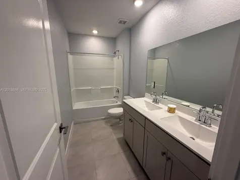 462 NE 6th Place Florida City FL 33034