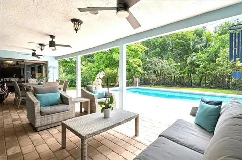 20021 NE 25th Avenue Miami FL 33180