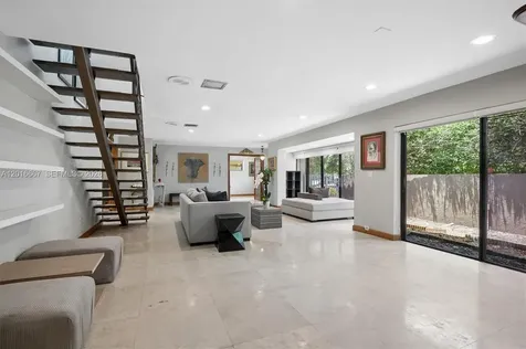 20021 NE 25th Avenue Miami FL 33180