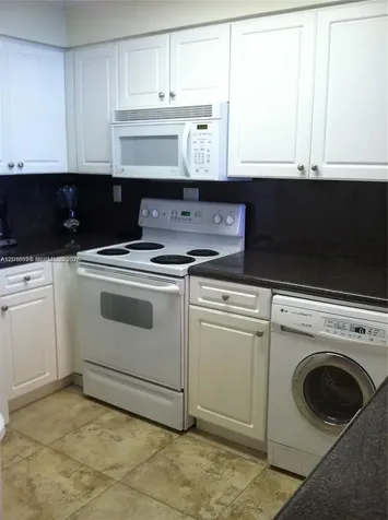 2501 S Ocean Drive Hollywood FL 33019