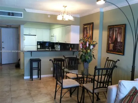2501 S Ocean Drive Hollywood FL 33019