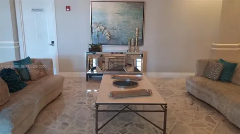 2501 S Ocean Drive Hollywood FL 33019