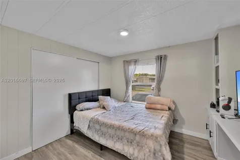 2148 SW 52nd Street Dania Beach FL 33312