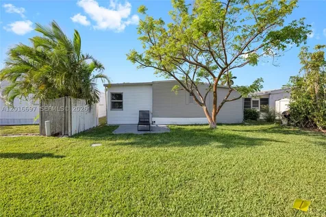 2148 SW 52nd Street Dania Beach FL 33312