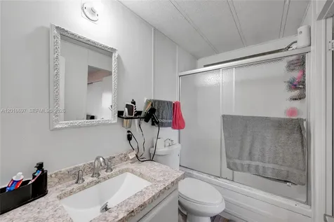 2148 SW 52nd Street Dania Beach FL 33312