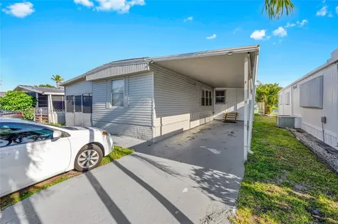 2148 SW 52nd Street Dania Beach FL 33312