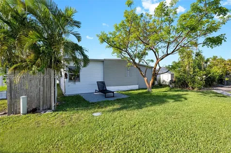 2148 SW 52nd Street Dania Beach FL 33312