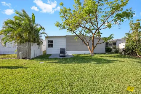 2148 SW 52nd Street Dania Beach FL 33312