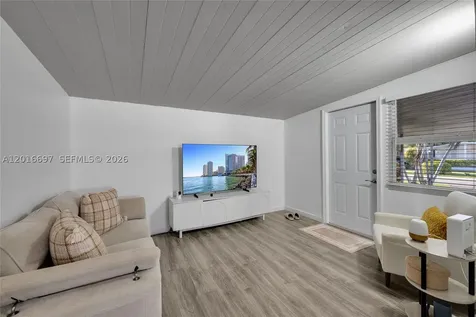 2148 SW 52nd Street Dania Beach FL 33312