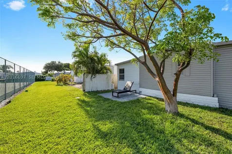 2148 SW 52nd Street Dania Beach FL 33312