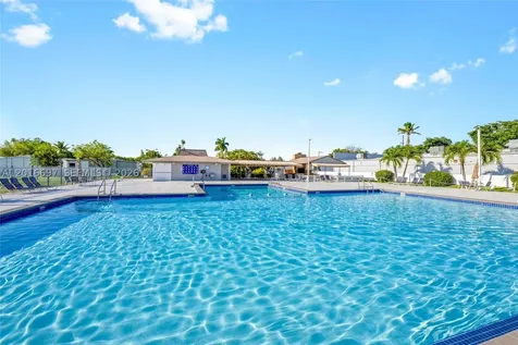 2148 SW 52nd Street Dania Beach FL 33312