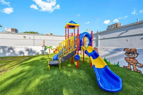 2148 SW 52nd Street Dania Beach FL 33312