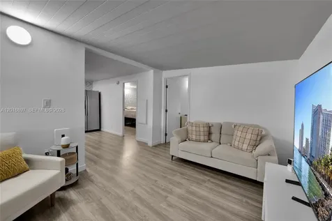 2148 SW 52nd Street Dania Beach FL 33312
