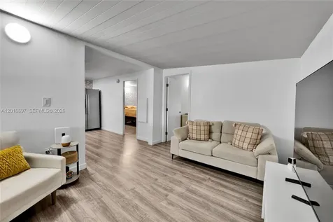 2148 SW 52nd Street Dania Beach FL 33312