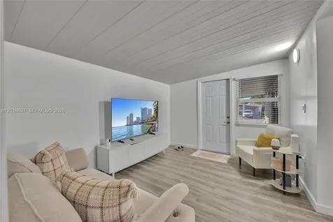 2148 SW 52nd Street Dania Beach FL 33312