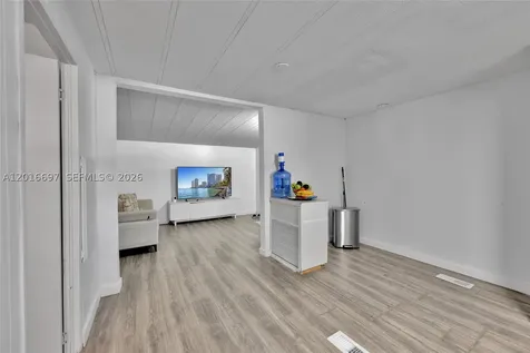 2148 SW 52nd Street Dania Beach FL 33312