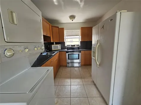 2651 NW 13th Street Miami FL 33125