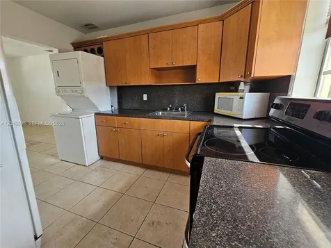 2651 NW 13th Street Miami FL 33125