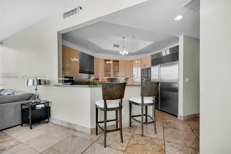 100 S Pointe Drive Miami Beach FL 33139