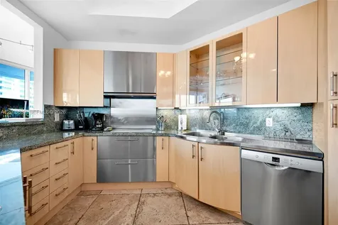 100 S Pointe Drive Miami Beach FL 33139