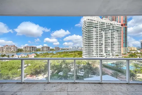 100 S Pointe Drive Miami Beach FL 33139
