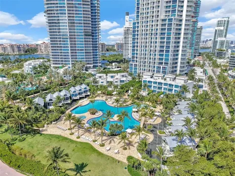 100 S Pointe Drive Miami Beach FL 33139