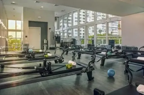 100 S Pointe Drive Miami Beach FL 33139