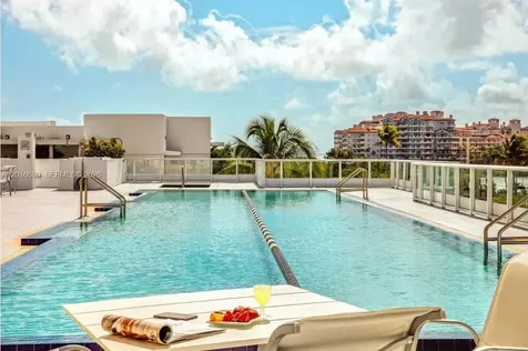 100 S Pointe Drive Miami Beach FL 33139