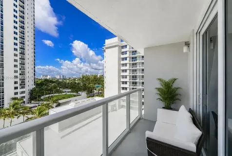 19201 Collins Avenue Sunny Isles Beach FL 33160