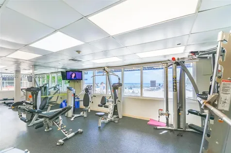 19201 Collins Avenue Sunny Isles Beach FL 33160