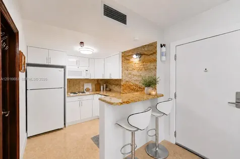 19201 Collins Avenue Sunny Isles Beach FL 33160