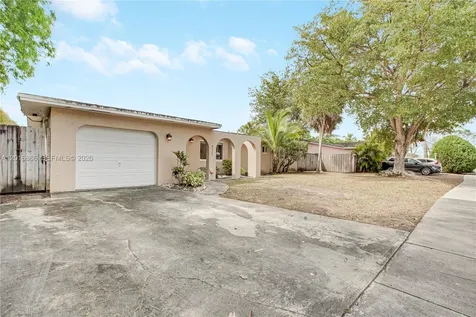 9330 SW 165th Street Palmetto Bay FL 33157