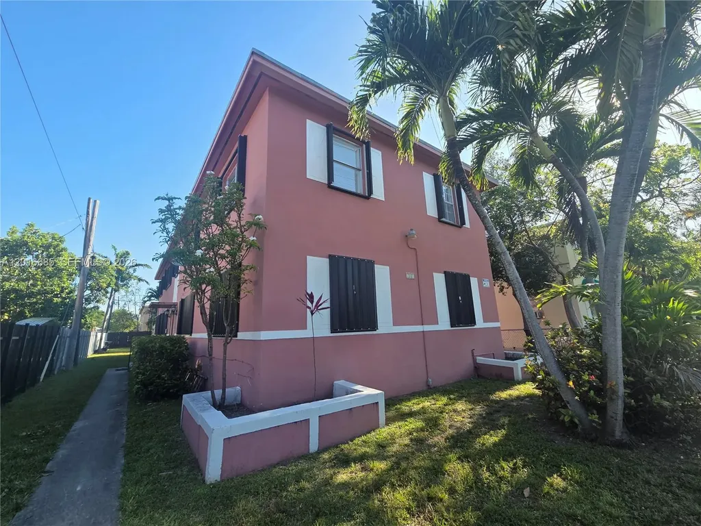 781 SW 11th Street Miami FL 33129