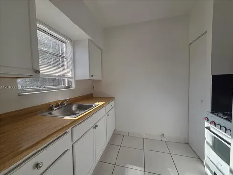 781 SW 11th Street Miami FL 33129
