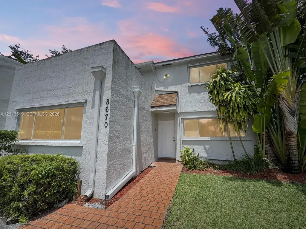 8670 Bridle Path Court Davie FL 33328