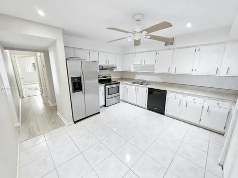 8670 Bridle Path Court Davie FL 33328