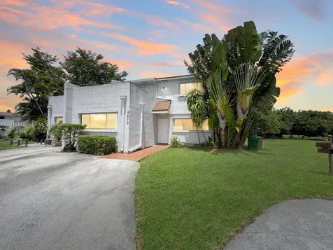 8670 Bridle Path Court Davie FL 33328