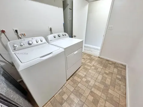 8670 Bridle Path Court Davie FL 33328