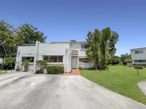 8670 Bridle Path Court Davie FL 33328