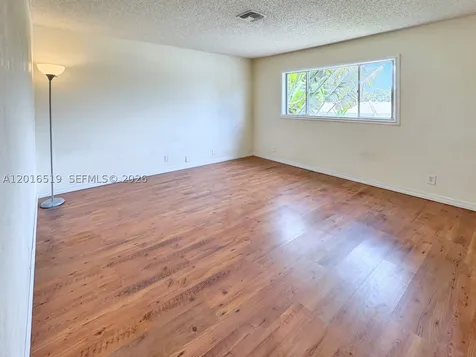 8670 Bridle Path Court Davie FL 33328