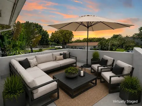 8670 Bridle Path Court Davie FL 33328