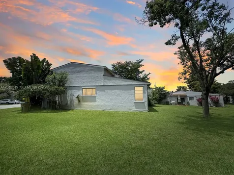 8670 Bridle Path Court Davie FL 33328