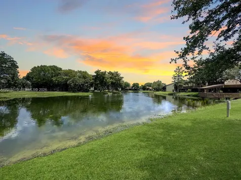8670 Bridle Path Court Davie FL 33328