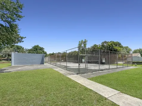 8670 Bridle Path Court Davie FL 33328