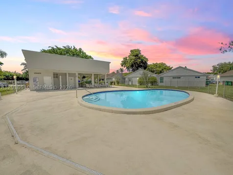 8670 Bridle Path Court Davie FL 33328