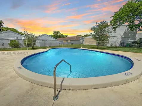 8670 Bridle Path Court Davie FL 33328