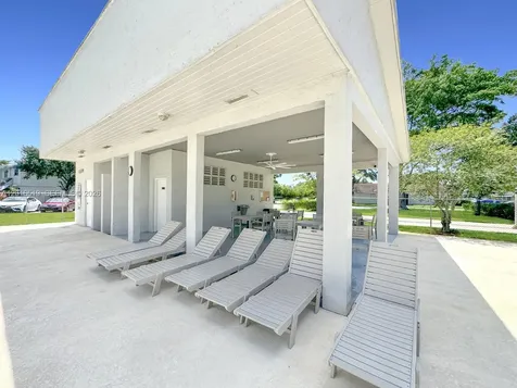 8670 Bridle Path Court Davie FL 33328
