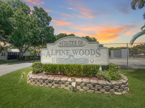 8670 Bridle Path Court Davie FL 33328