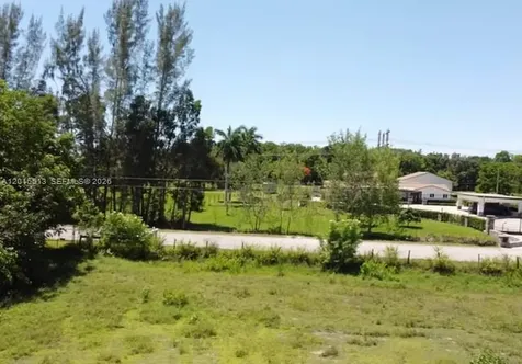 Na Luray Road Southwest Ranches FL 33330