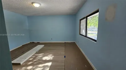 2260 NW 59th Way Lauderhill FL 33313